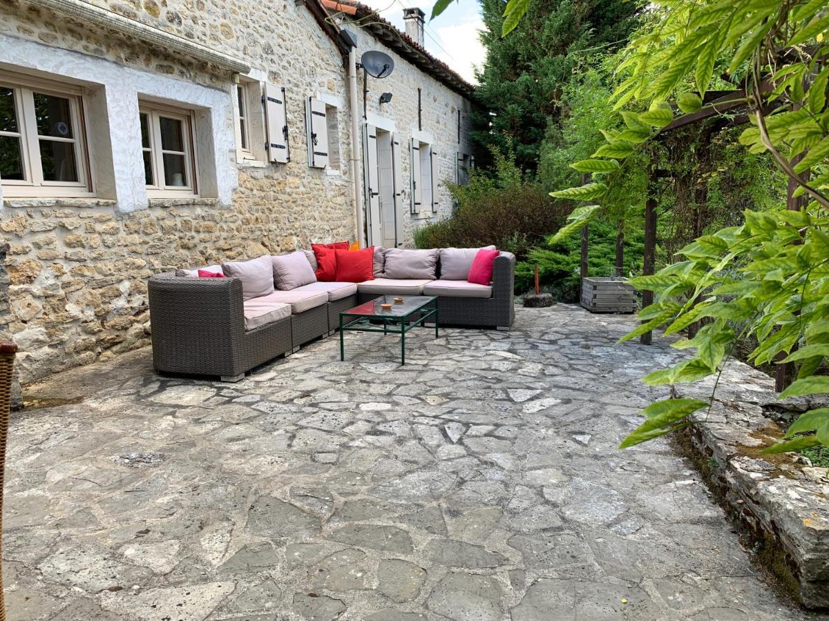 Uniquely Private Holiday Villa In The Charente Puyreaux Экстерьер фото