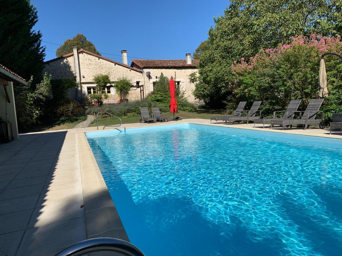 Uniquely Private Holiday Villa In The Charente Puyreaux Экстерьер фото
