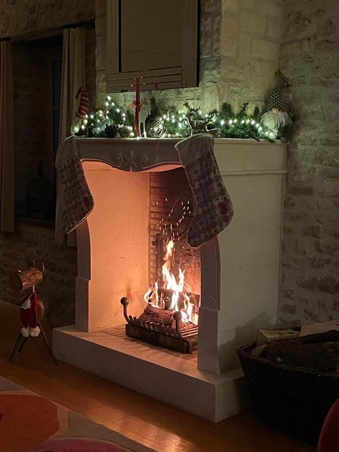 Uniquely Private Holiday Villa In The Charente Puyreaux Экстерьер фото