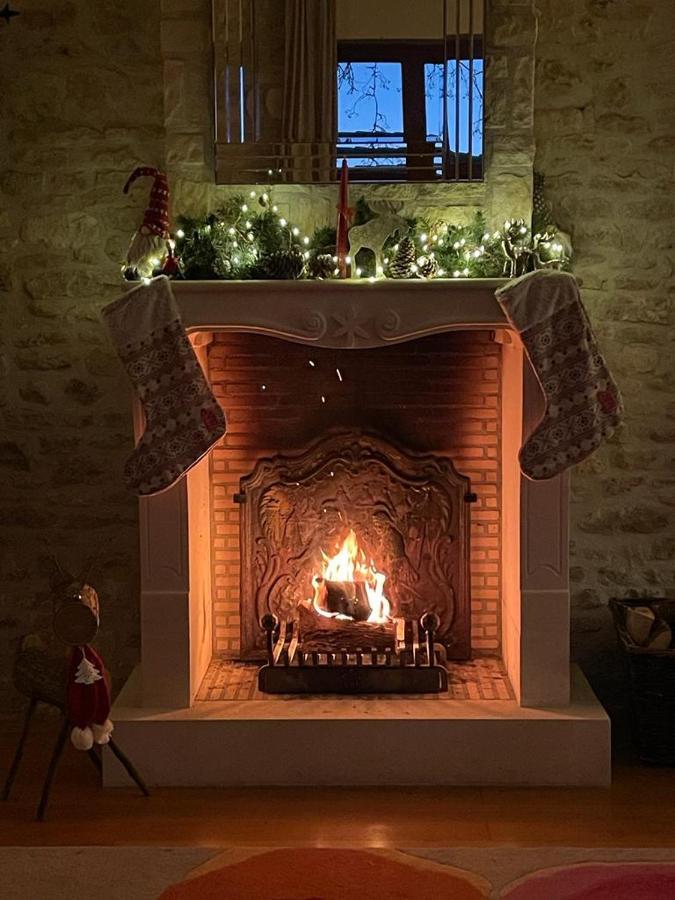 Uniquely Private Holiday Villa In The Charente Puyreaux Экстерьер фото