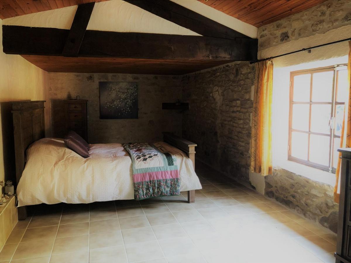 Uniquely Private Holiday Villa In The Charente Puyreaux Экстерьер фото