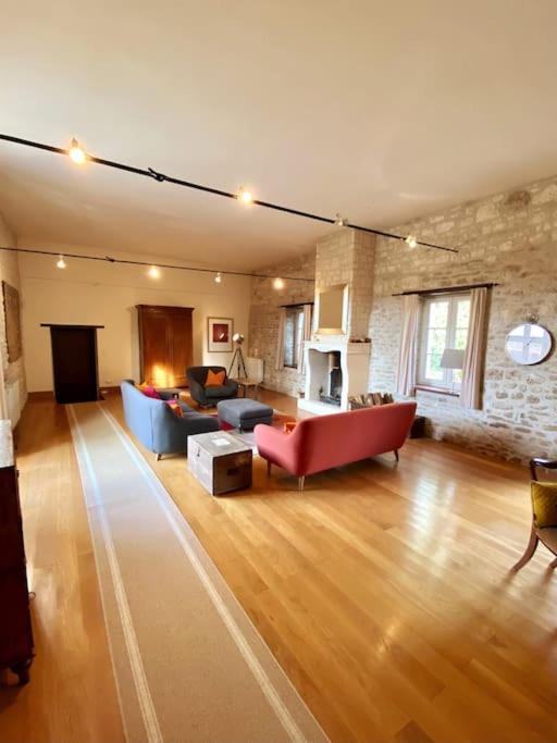 Uniquely Private Holiday Villa In The Charente Puyreaux Экстерьер фото